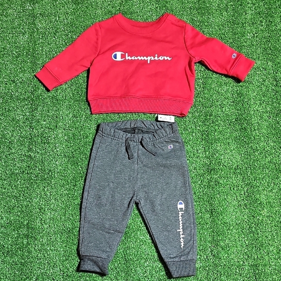Champion Other - Champion Baby Sweatshirt and Pants Set